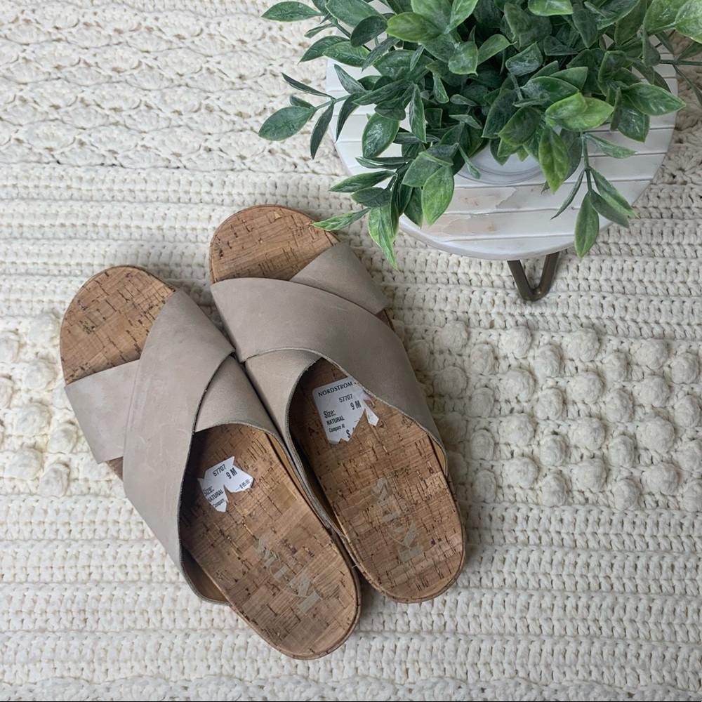 KORKS by KORK EASE Leather Criss Cross Sandal 9M - Picture 2 of 7